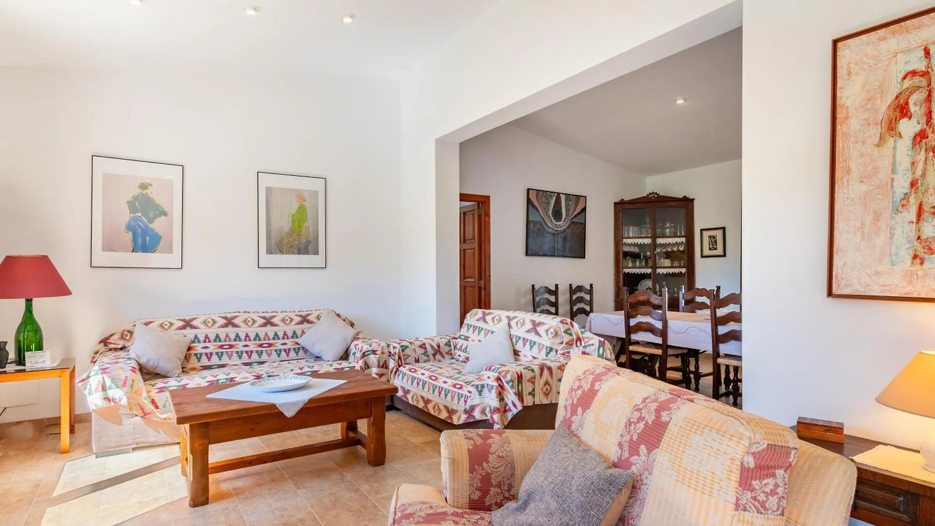 Finca Tirana بويينسا